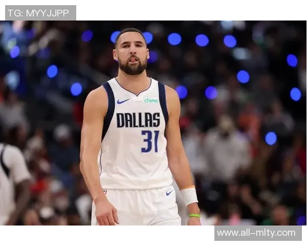 基德赞克莱上半场表现出色牵引力助力队友创造更多机会