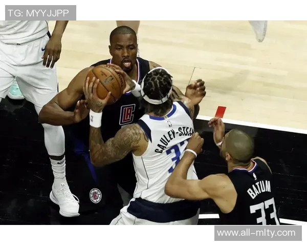 巴图姆发球失误卢指导分析防守问题强调团队配合重要性 巴图姆发球失误卢指导分析防守问题强调团队配合重要性