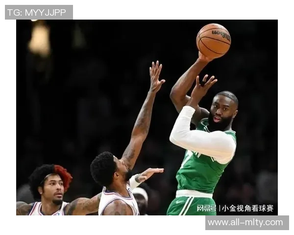 埃奇库姆与马克西联手74分创揭幕战新纪录仅次于哈登伍德组合